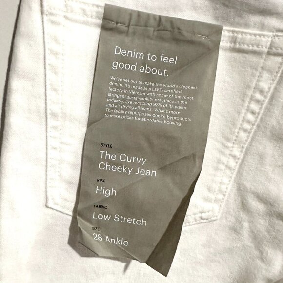 NWT Everlane The Curvy Cheeky Jean in White - Size 28 Crop - Picture 9 of 11